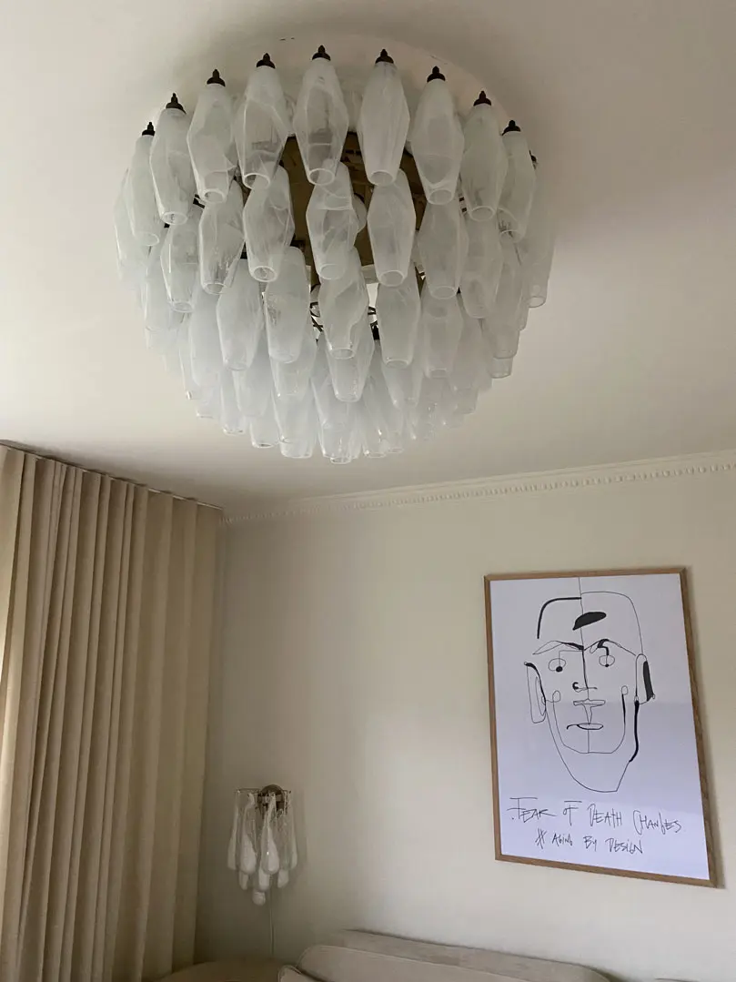 Murano-lysekrone – Poliedri – 84 glass – Hvit Alabast