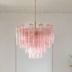 Murano lysekrone - 36 rør - Rosa - Skinnende gullramme